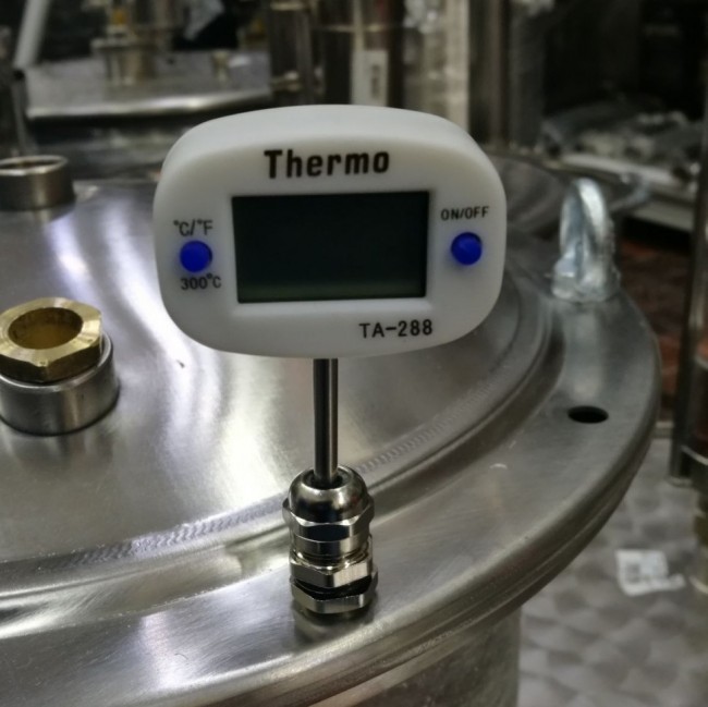 Ниппель для монтажа цифрового термометра М8 AISI