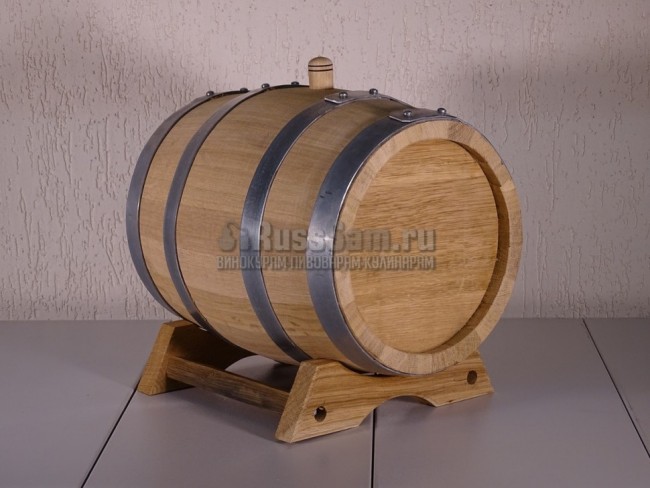 Дубовая бочка 25 л. "Профи" на подставке