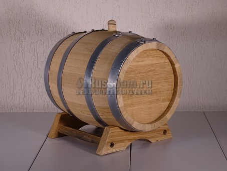 Дубовая бочка 20 л. "Профи" на подставке Дубовая бочка 20 л. "Профи" на подставке